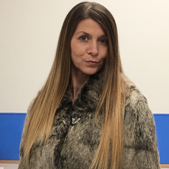 Black & White Rabbit Cape - Picture 4 of 6